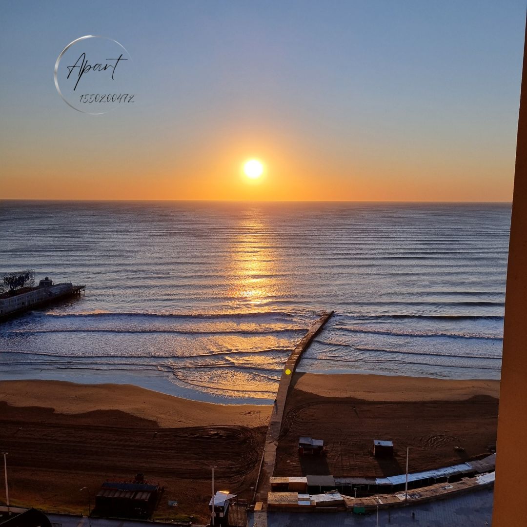 Imagen aérea de Playa Bristol y la Rambla de Mar del Plata