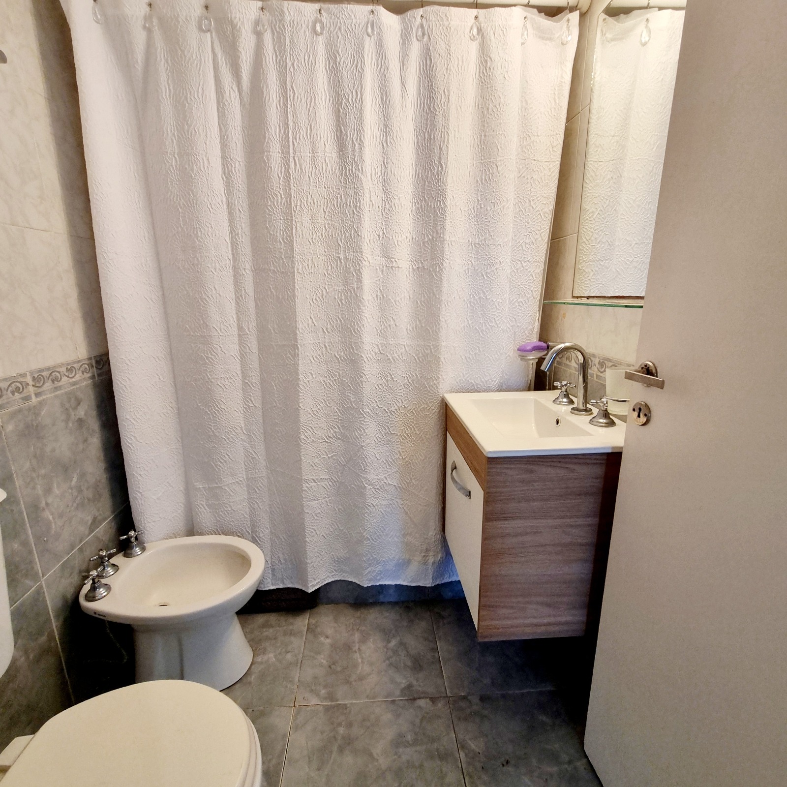 Baño del departamento de 1 ambiente